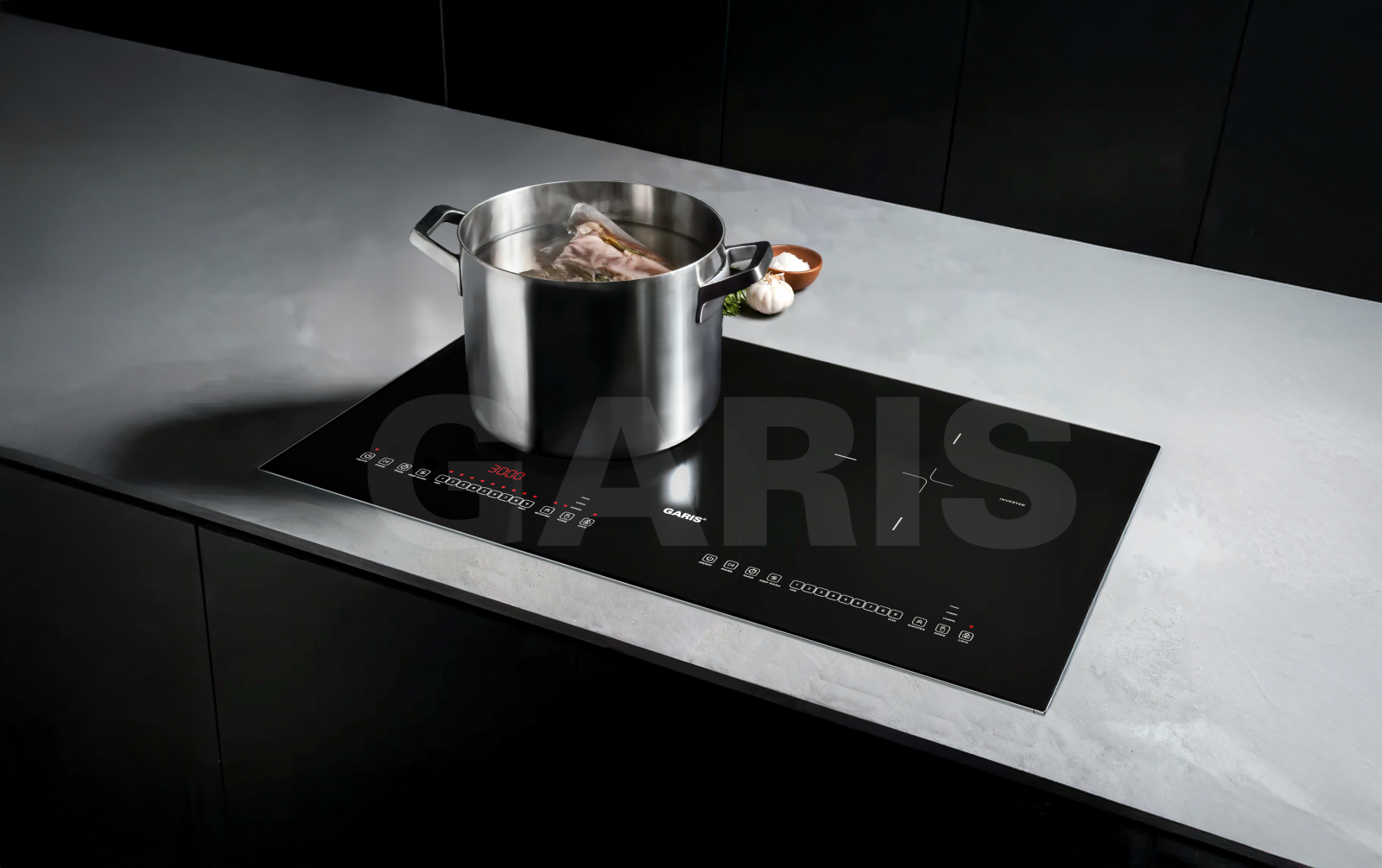 Bếp từ 2 vùng nấu, kính vát 4 cạnh, viền hợp kim nhôm Aviation Shield màu titan cao cấp G1216